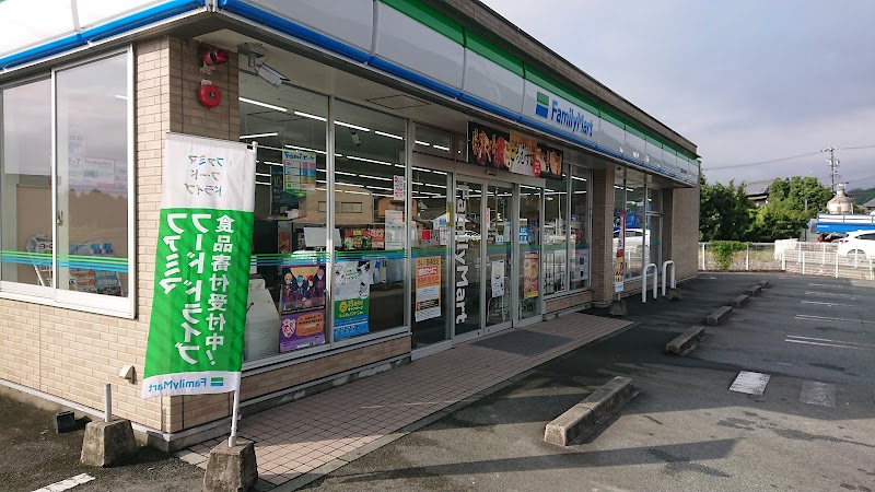 ファミリーマート 松阪小片野店
