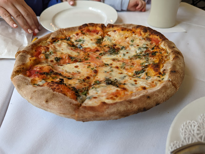 #1 best pizza place in Seattle - Ristorante Picolinos