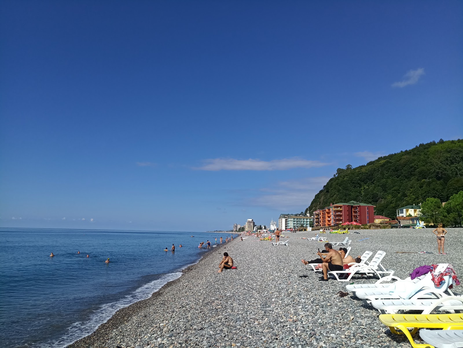 Kvariati beach'in fotoğrafı çok temiz temizlik seviyesi ile