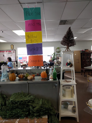 Thrift Store «Bread of Life Thrift Store», reviews and photos, 356 West Ave, Crossville, TN 38555, USA