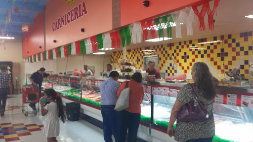 Supermarket «El Toro Loco», reviews and photos, 240 Garden Hwy, Yuba City, CA 95991, USA