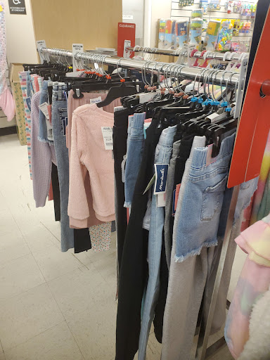 Department Store «Marshalls», reviews and photos, 425 Ernest W Barrett Pkwy NW, Kennesaw, GA 30144, USA