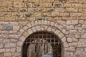 Portal de Sant Jordi image
