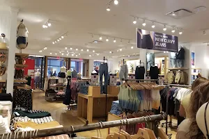 American Eagle & Aerie Store image