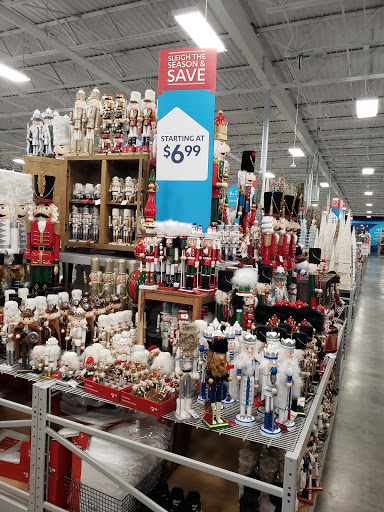 Home Goods Store «At Home», reviews and photos, 1072 W Mercury Blvd, Hampton, VA 23666, USA