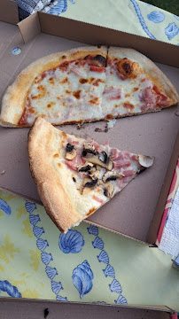Plats et boissons du Pizzas à emporter Astropizza à Arès - n°9