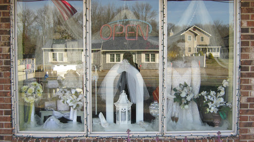 Heart To Heart Flower Shop, 137 Fishing Creek Rd, Cape May, NJ 08204, USA, 