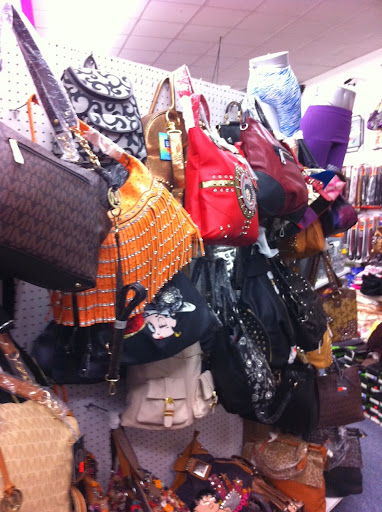 Cosmetics Store «Su Beauty Supply», reviews and photos, 4628 University Blvd E # D, Tuscaloosa, AL 35404, USA