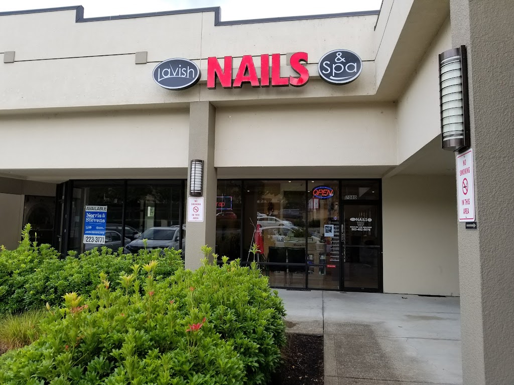 LaVish Nails & Spa 97062