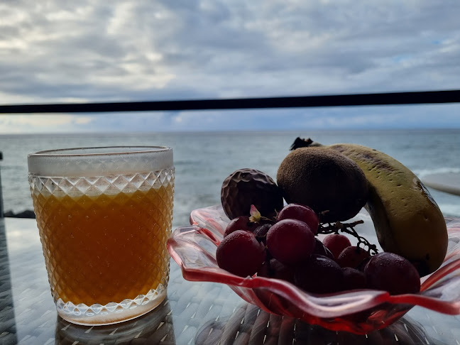 A Villa by the Sea - Bed & Breakfast - Vila Franca do Campo