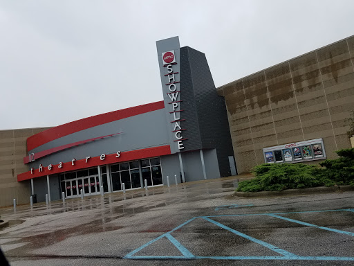 Movie Theater «AMC Showplace Bloomington 12», reviews and photos, 2929 W 3rd St, Bloomington, IN 47404, USA