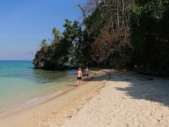 Rai Island Beach