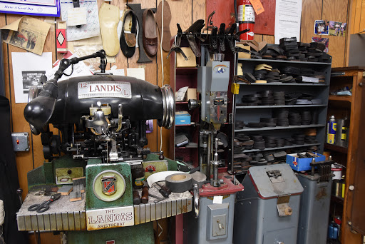 Shoe Store «Burkhartzmeyer Shoes», reviews and photos, 128 Central Ave N, Faribault, MN 55021, USA