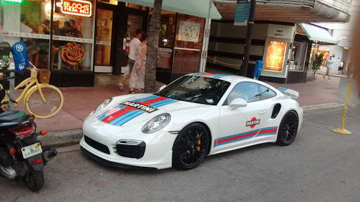 Supermarket «Art Deco Supermarket», reviews and photos, 1435 Washington Ave, Miami Beach, FL 33139, USA