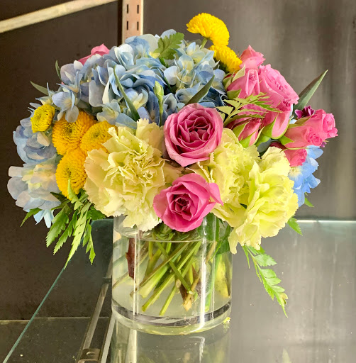 Florist «Almeidas Floral Designs», reviews and photos, 1200 Spruce St, Philadelphia, PA 19107, USA