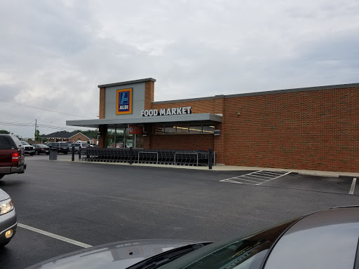 Supermarket «ALDI», reviews and photos, 1250 W Maple St, Hartville, OH 44632, USA