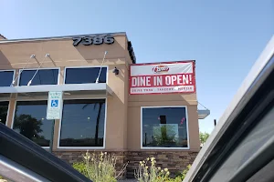 Raising Cane's Chicken Fingers image