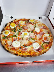 Pizza Napoli, Saskara