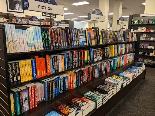 Book Store «Books-A-Million», reviews and photos, 2060 Southlake Mall #704, Merrillville, IN 46410, USA