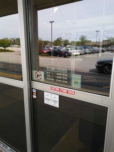 Thrift Store «Goodwill Store & Donation Center», reviews and photos, 4131 E Dundee Rd, Northbrook, IL 60062, USA