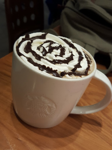 Coffee Shop «Starbucks», reviews and photos, 2751 N Mayfair Rd A, Wauwatosa, WI 53222, USA