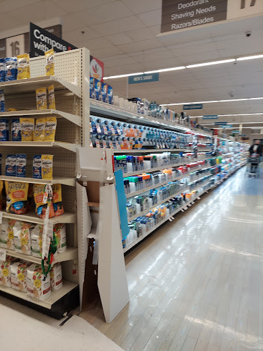 Grocery Store «Giant Food Stores», reviews and photos, 539 Oak Ave, Aldan, PA 19018, USA