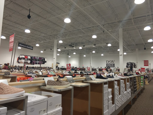 Shoe Store «DSW Designer Shoe Warehouse», reviews and photos, 375 E Altamonte Dr, Altamonte Springs, FL 32701, USA