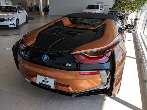 BMW Dealer «BMW of Milwaukee North», reviews and photos, 5990 N Green Bay Ave, Glendale, WI 53209, USA