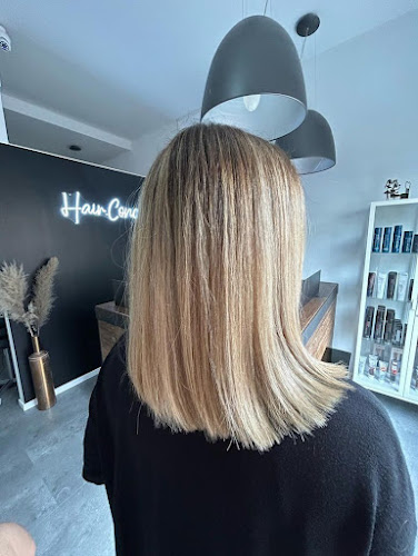 Salon Image