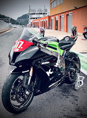 Pôle mécanique moto club à Saint-Martin-de-Valgalgues