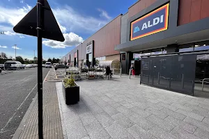Cumbernauld Retail Park image