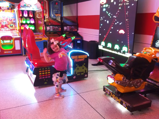 Bowling Alley «Brunswick Zone Harbour Lanes», reviews and photos, 1099 N Wickham Rd, Melbourne, FL 32935, USA