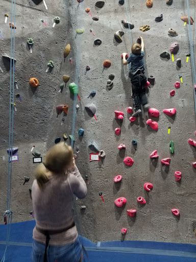 Rock Climbing Gym «Vertical Dreams - Nashua», reviews and photos, 25 E Otterson St, Nashua, NH 03060, USA