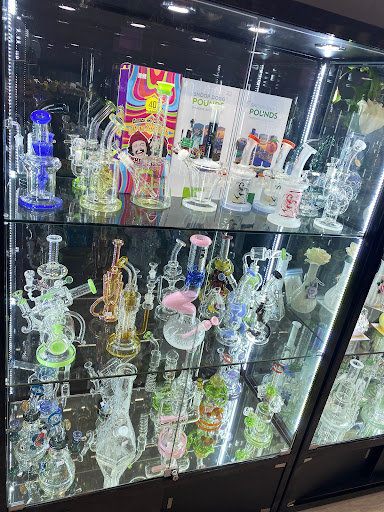 Tobacco Shop «Vape N Tobacco», reviews and photos, 1224 Ogden Ave E, Naperville, IL 60563, USA