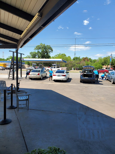 Car Wash «Genie Carwash & Fast Lube», reviews and photos, 916 N Valley Mills Dr, Waco, TX 76710, USA