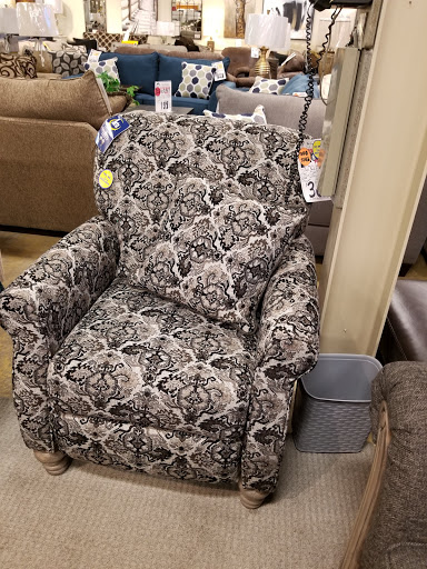 Furniture Store «Total Furniture Warehouse», reviews and photos, 8400 75th St, Kenosha, WI 53142, USA