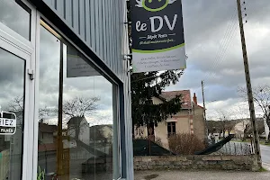 Le DV - dépôt-vente - brocante - vide maison image