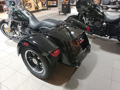 Motorcycle Dealer «Suffolk County Harley-Davidson, Inc.», reviews and photos, 4020 Sunrise Hwy, Oakdale, NY 11769, USA