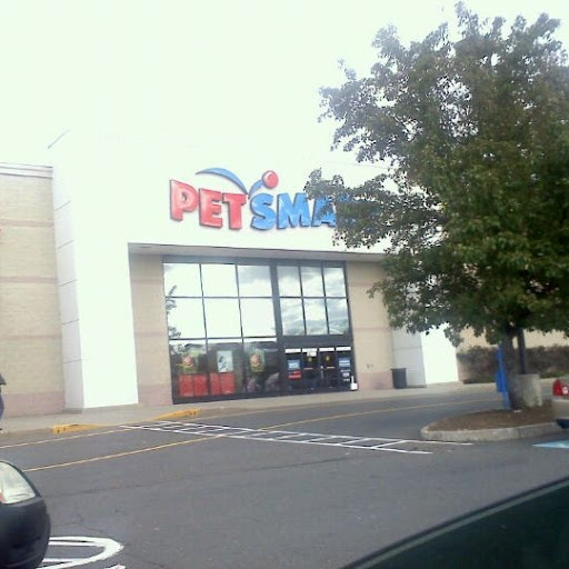 Pet Supply Store «PetSmart», reviews and photos, 1520 Pleasant Valley Rd, Manchester, CT 06042, USA