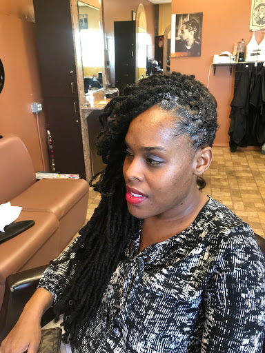 Hair Salon «CinciNatural Center», reviews and photos, 1617 Highland Ave, Cincinnati, OH 45202, USA