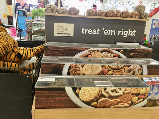 Pet Supply Store «Petco Animal Supplies», reviews and photos, 2765 Santa Rosa Ave, Santa Rosa, CA 95407, USA