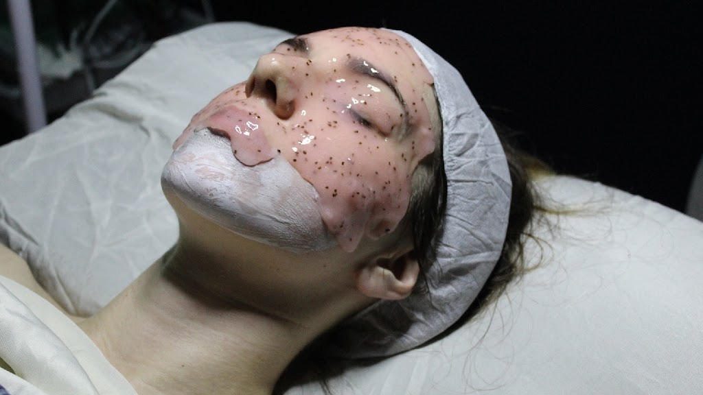 Liz Almanzar Esthetics 06339