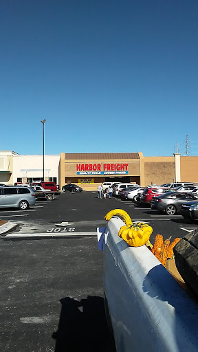Hardware Store «Harbor Freight Tools», reviews and photos, 1600 N Jackson St STE 320, Tullahoma, TN 37388, USA