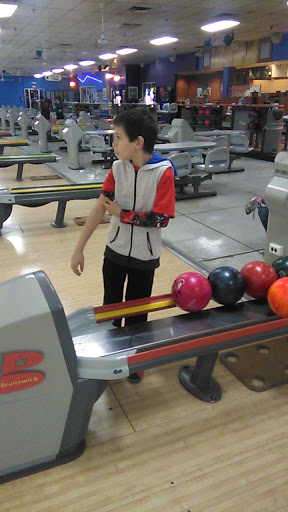 Bowling Alley «Burlington Bowl & Recreation Center», reviews and photos, 4486 US-130, Burlington, NJ 08016, USA