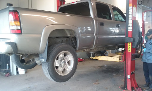 Tire Shop «Mavis Discount Tire», reviews and photos, 556 NY-25A, Mt Sinai, NY 11766, USA