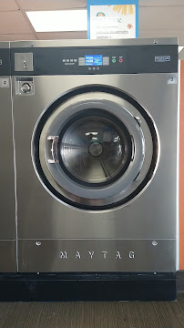 BLOOM LAUNDROMAT - Photo 6 - Car repair in Placentia, CA, Anaheim