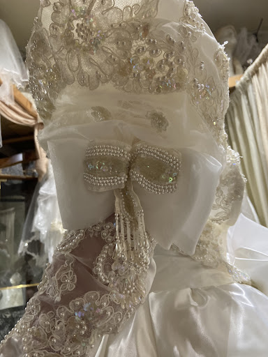 Bridal Shop «Hem and Her Bridal», reviews and photos, 4004 N Stone Ave, Tucson, AZ 85705, USA