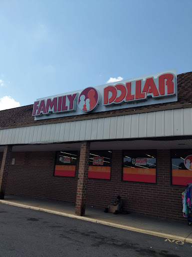 FAMILY DOLLAR, 60 S Airport Dr, Highland Springs, VA 23075, USA, 