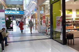 Corvin Plaza Shopping Mall image
