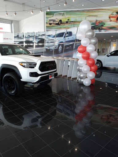 Toyota Dealer «DCH Toyota of Oxnard», reviews and photos, 1631 Auto Center Dr, Oxnard, CA 93036, USA